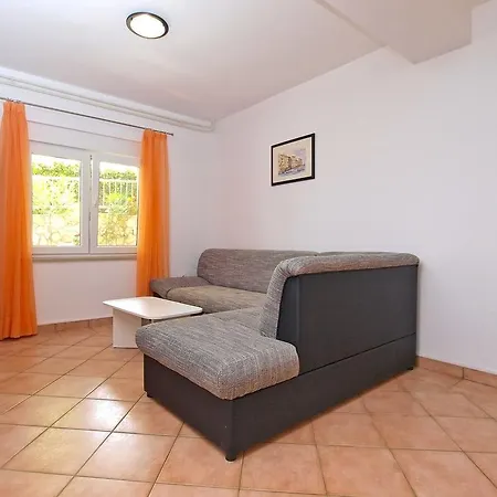 Eugen 1346 Πούλα