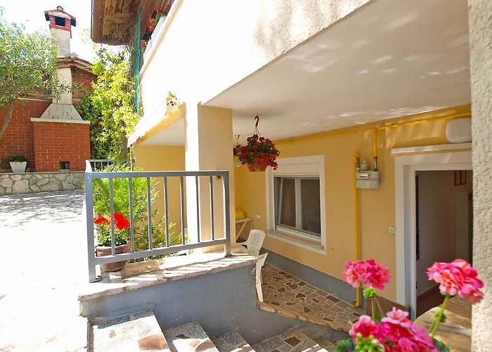 Eugen 1346 Apartman *