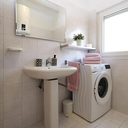 Eugen 1346 Apartament Pula