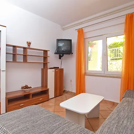 Eugen 1346 Apartment