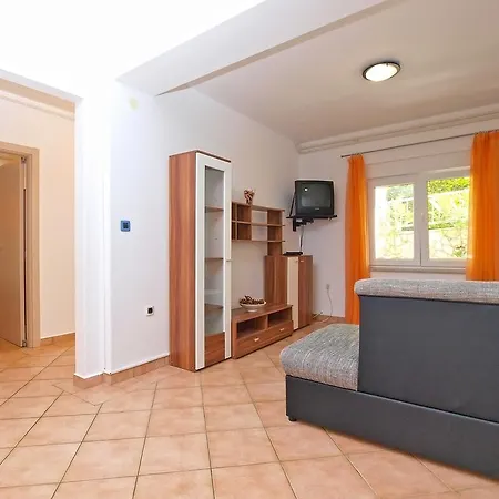 Eugen 1346 * プーラ