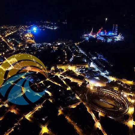 アパート Eugen 1346 プーラ