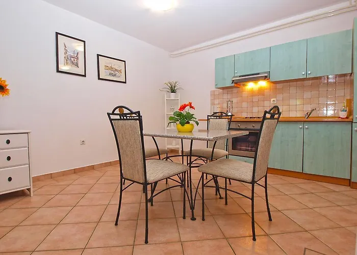 Eugen 1346 Apartman Pula