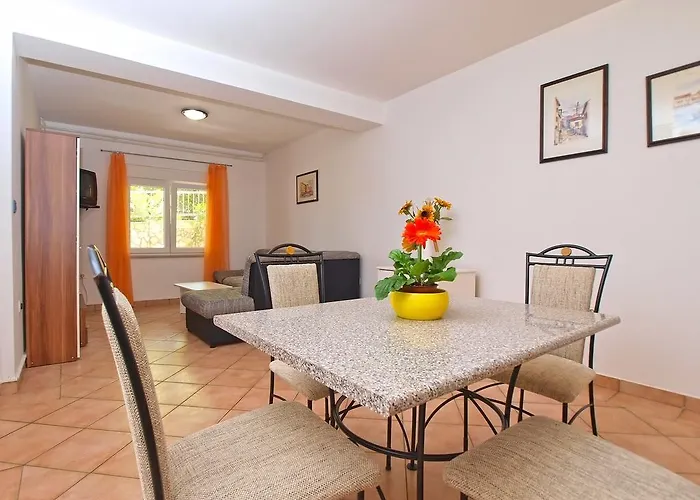 Eugen 1346 Apartman Pula